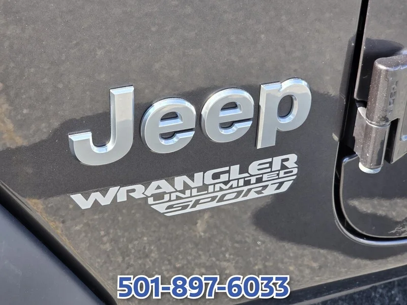 Used 2018 Crystal Metallic JEEP SPORT S 4X4 image 16