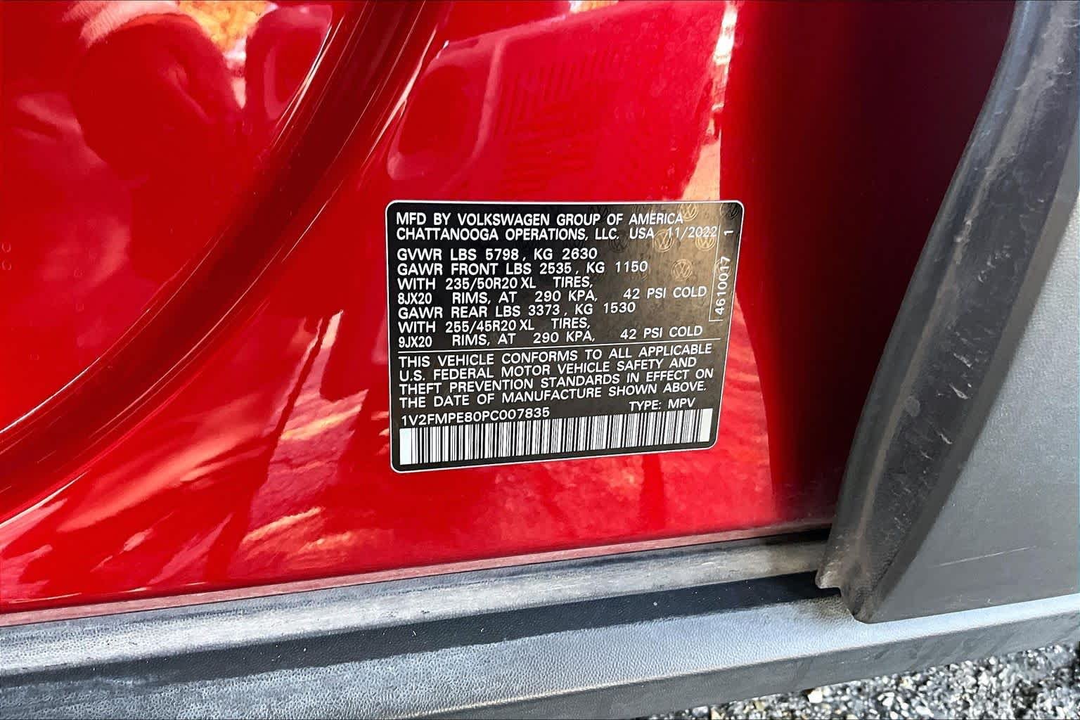 Used 2023 AURORA RED CHROMA Volkswagen Pro S image 33