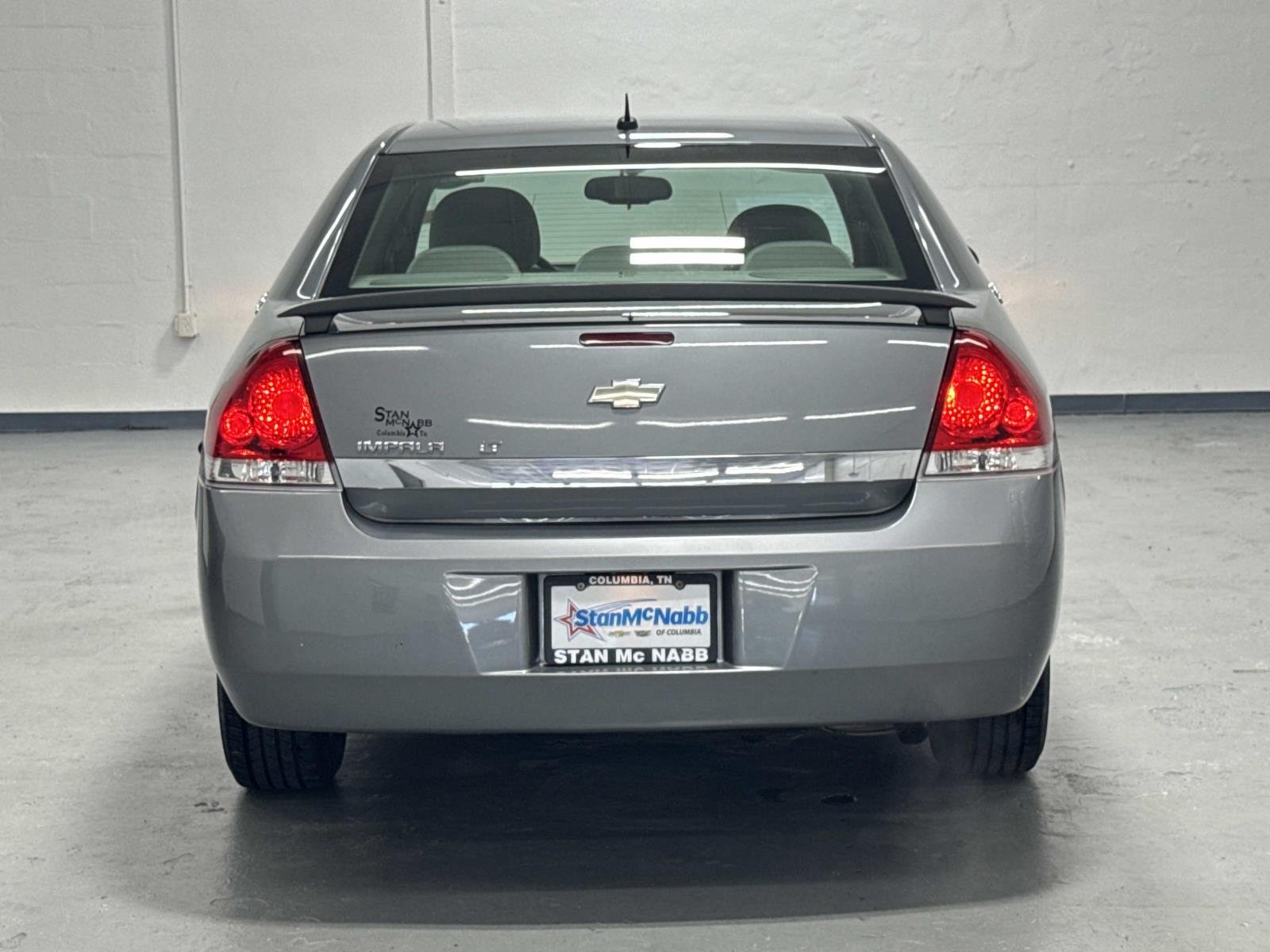 Used 2009 DARK SILVER METALLIC Chevrolet 3.5L LT image 7