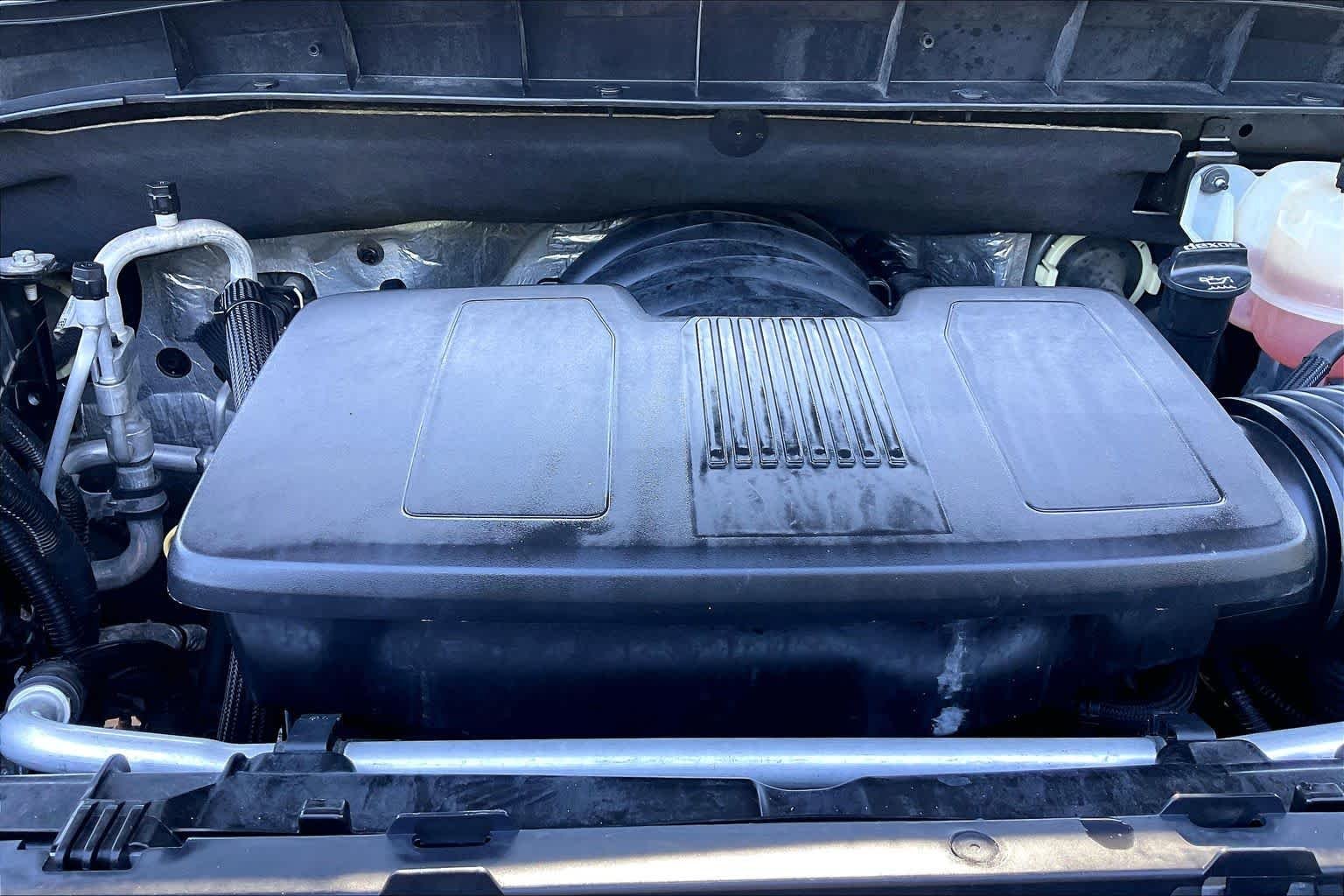 Used 2020 Onyx Black GMC AT4 image 32