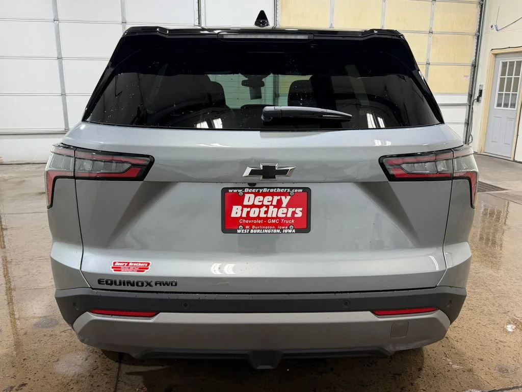 2027 Chevrolet Equinox LT - Photo 16