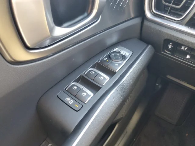 Used 2025 White Kia EX image 29