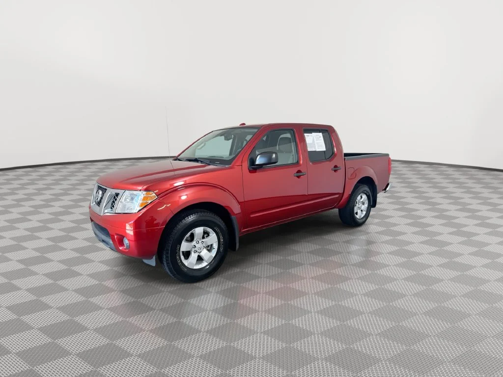 Used 2012 Red Nissan SV image 2
