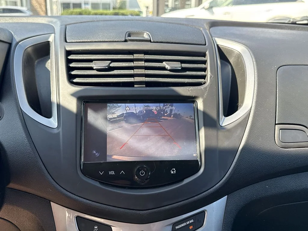 Used 2016 Gray Chevrolet LT image 17