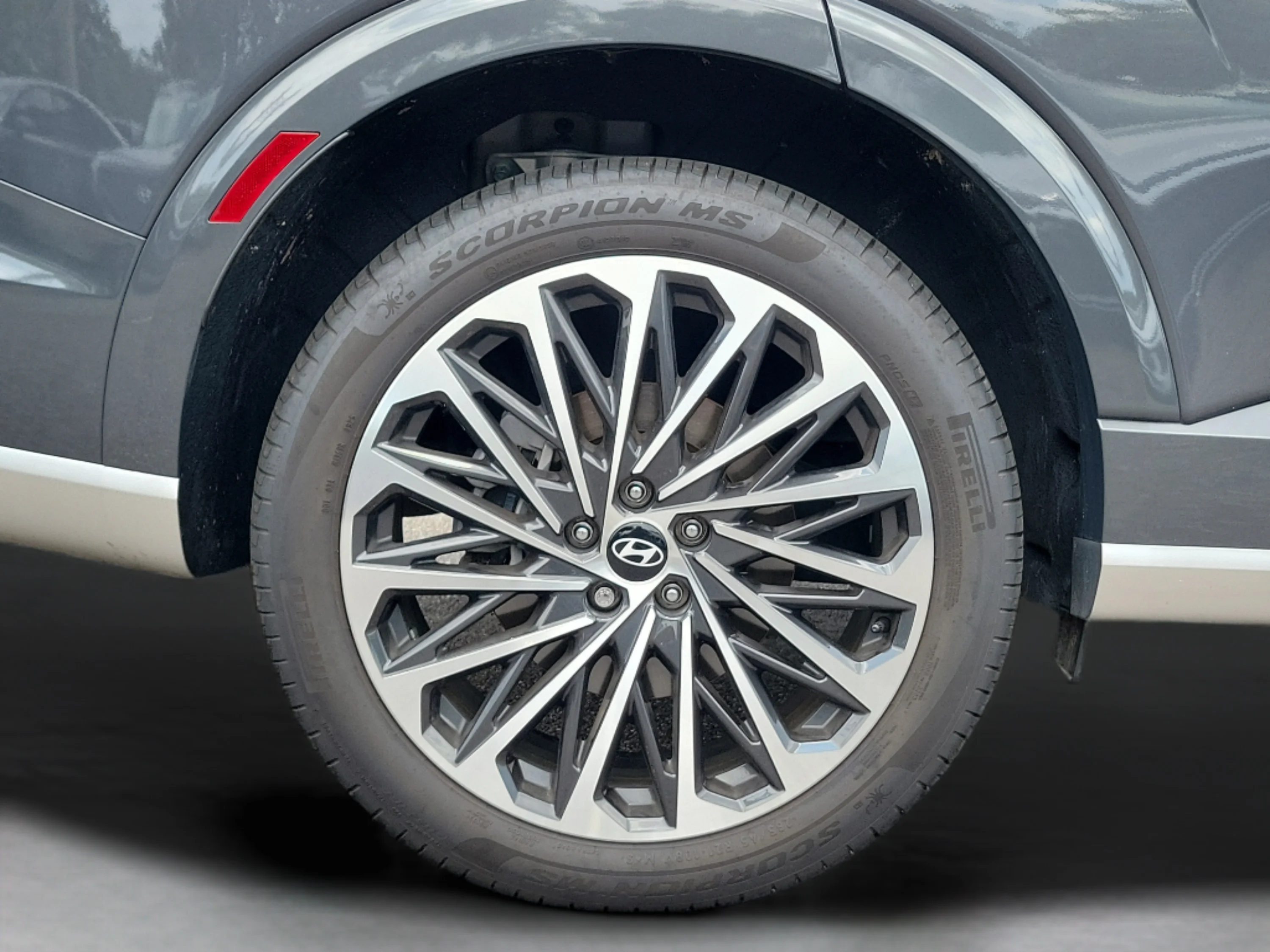 Used 2026 Ecotronic Gray Pearl Hyundai Calligraphy image 36