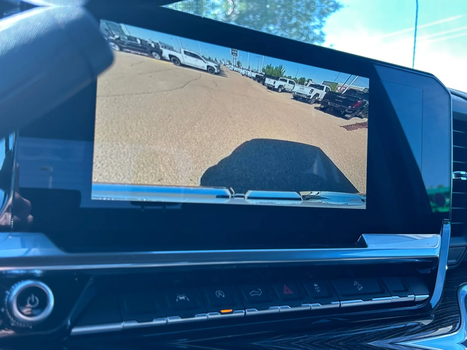 New 2026 Summit White GMC Elevation image 25