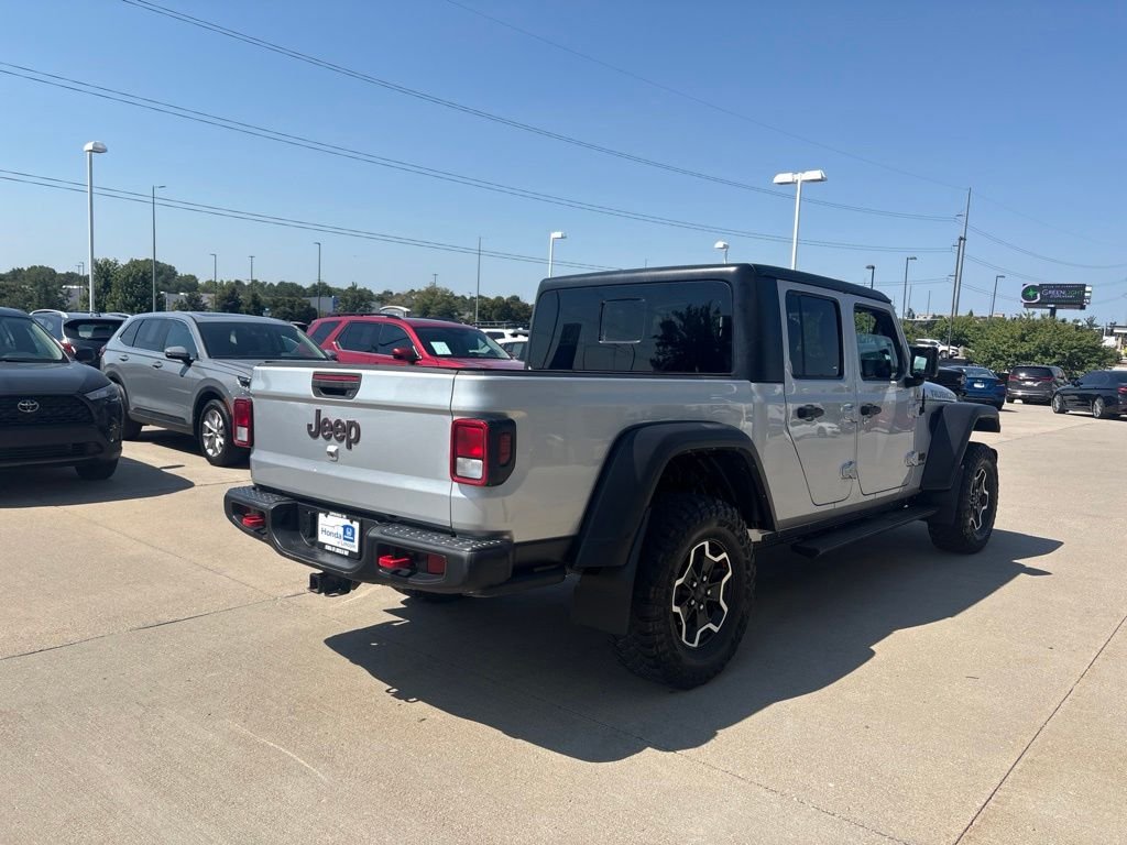 Used 2022 Silver Zynith Clearcoat Jeep Rubicon image 5