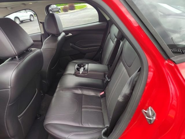 Used 2014 Red Ford SE image 21