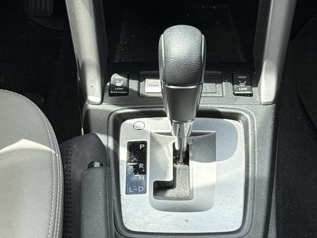 Used 2015 Blue Subaru 2.5i Limited image 20
