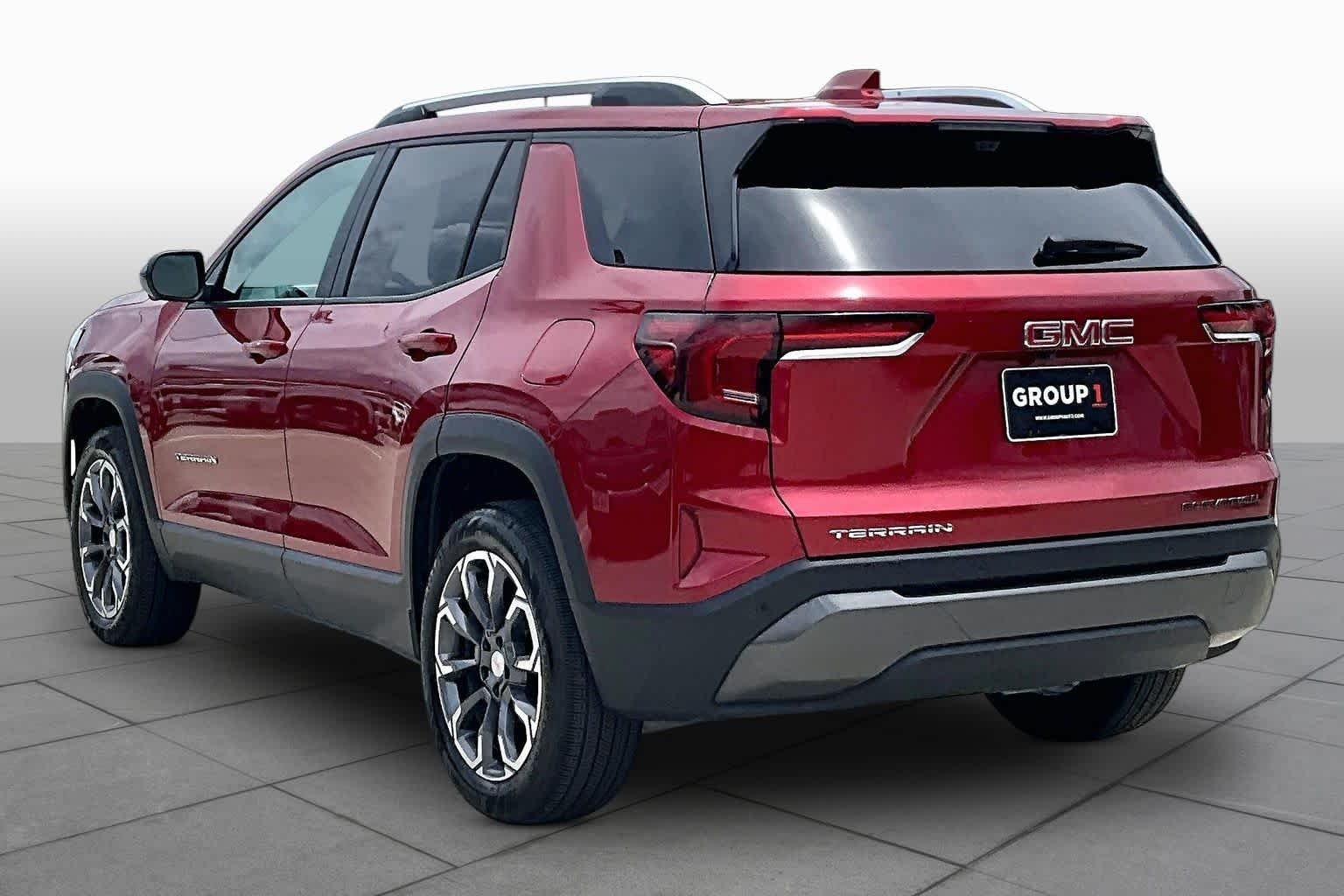 Used 2026 Volcanic Red Tintcoat GMC FWD Elevation image 12