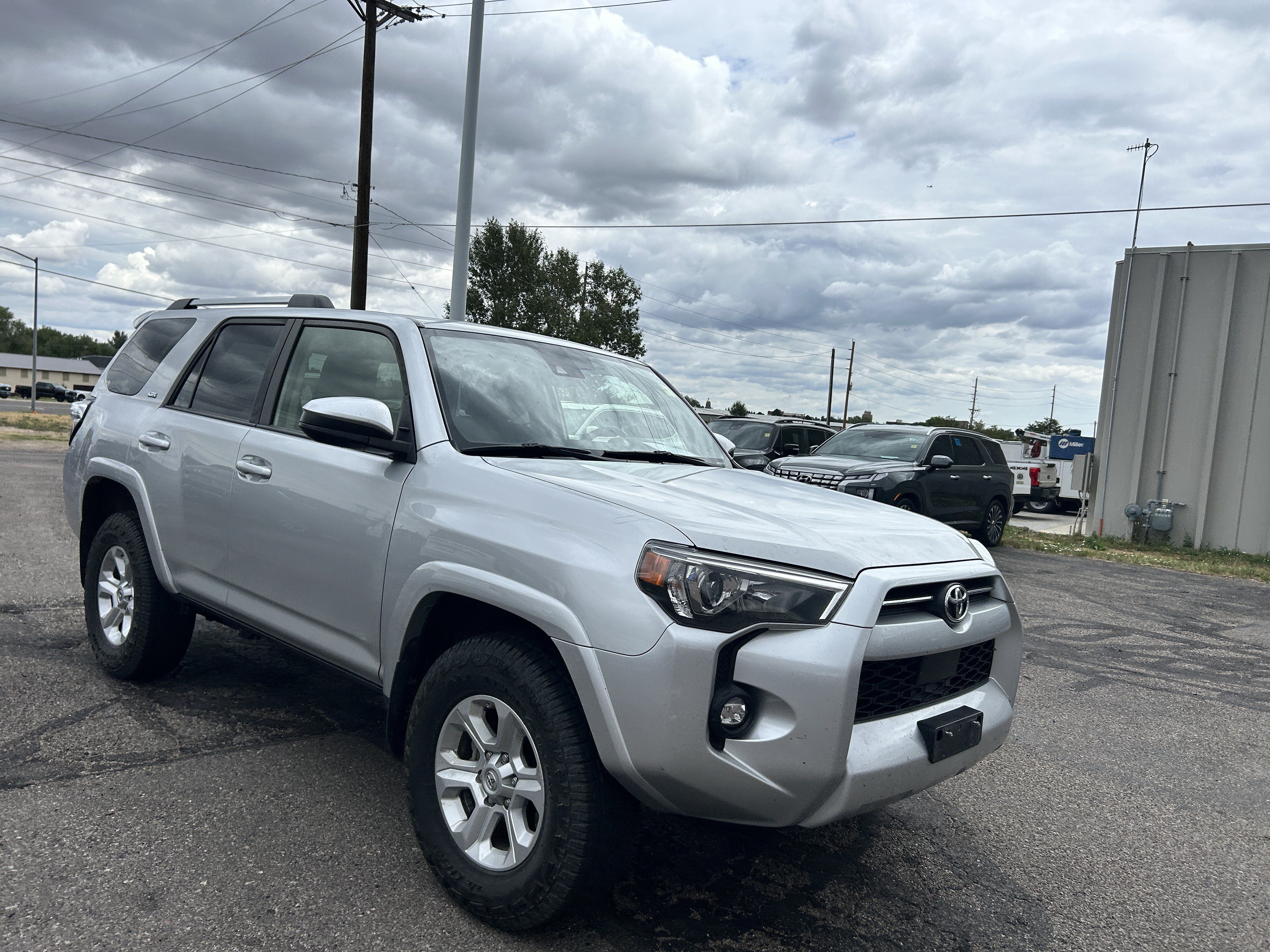 Used 2021 Classic Silver Metallic Toyota SR5 image 7