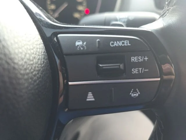 Used 2024  Honda Sport image 15