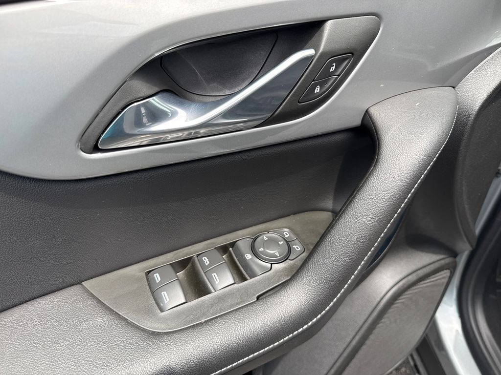 Used 2025 Gray Chevrolet LT image 14