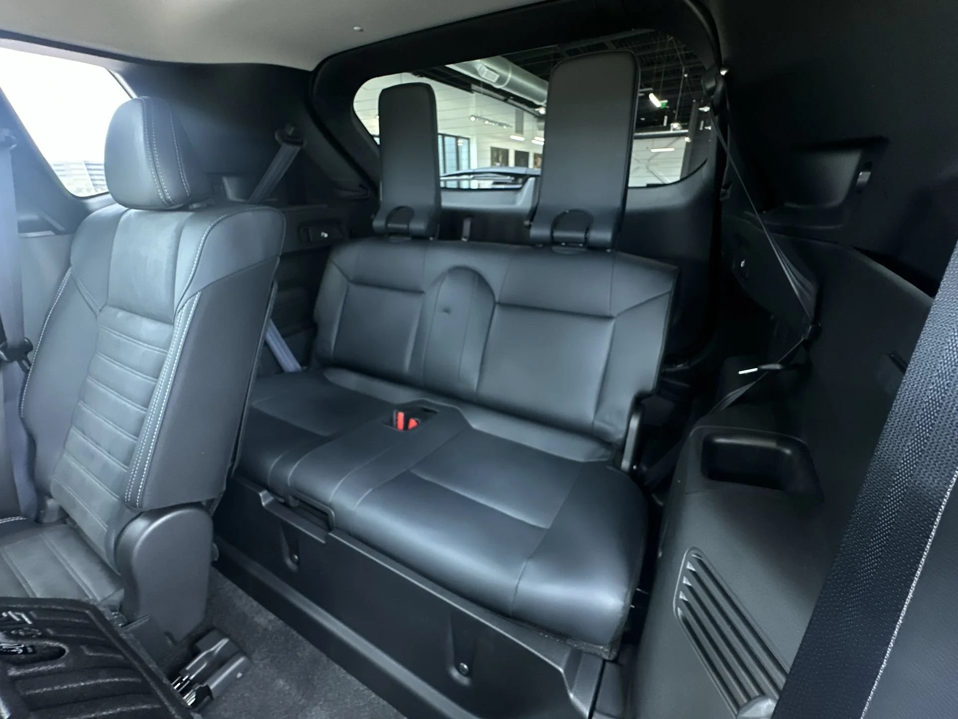 New 2026 Moonstone Gray Metallic/Black Roof Mitsubishi Trail Edition image 23