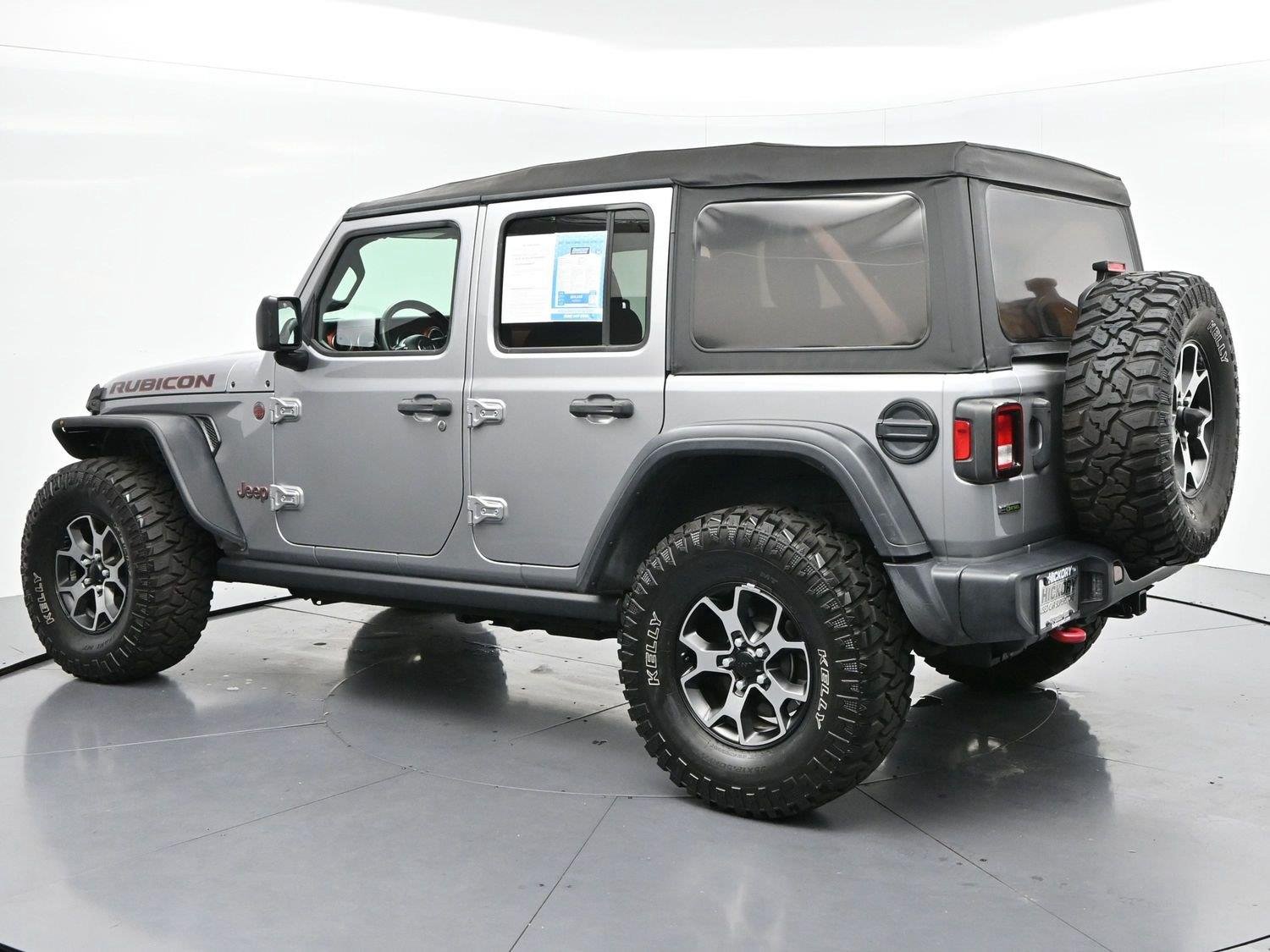 Used 2021 Billet Silver Metallic Clearcoat Jeep Unlimited Rubicon image 4