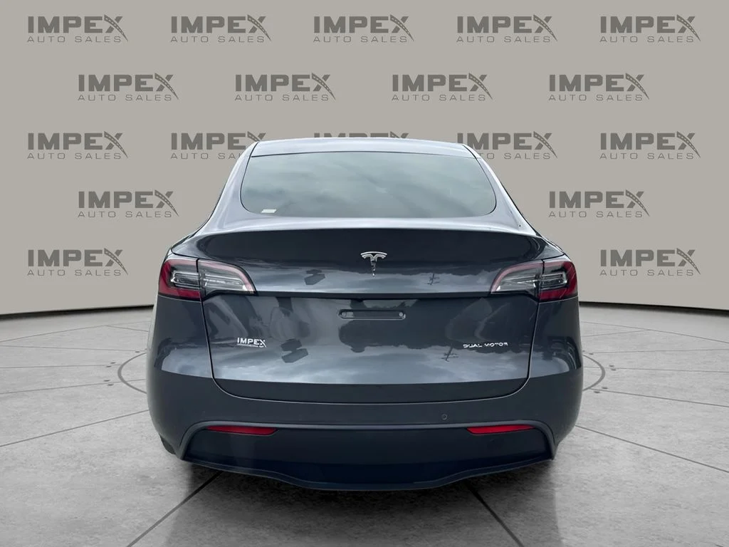 Used 2020 Gray Tesla Long Range image 4