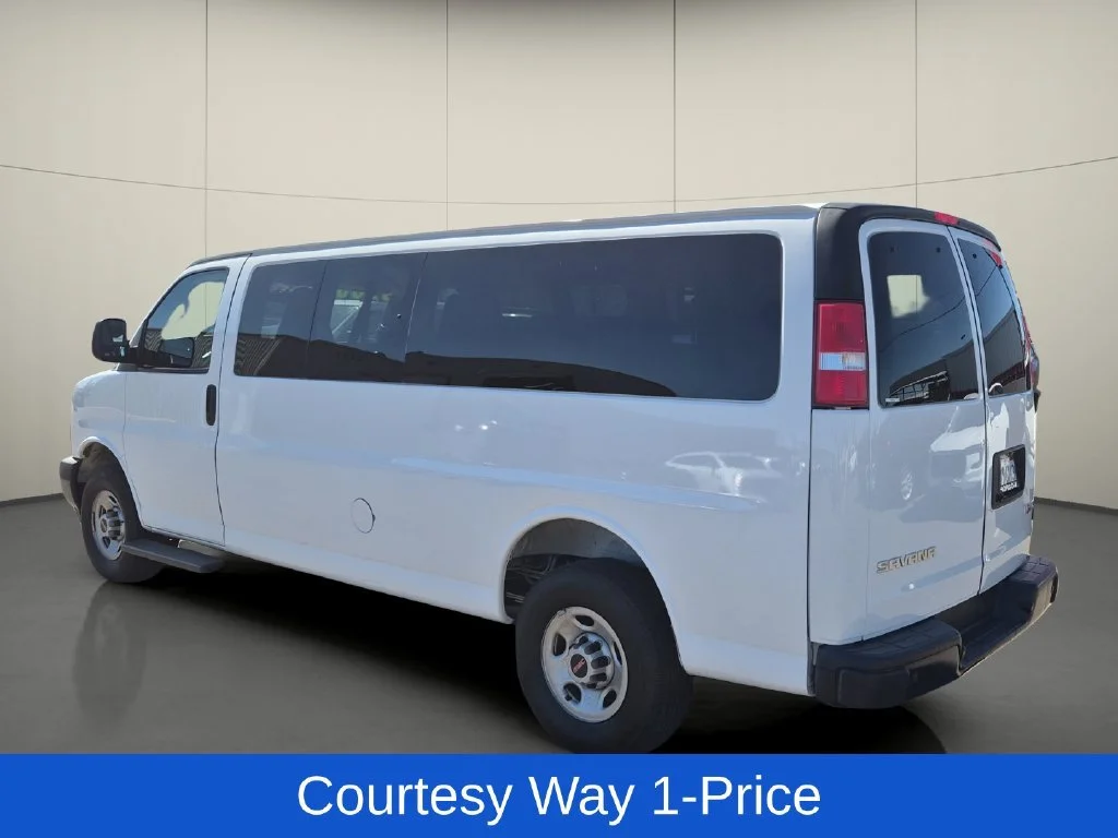 Used 2022 Summit White GMC LS image 4