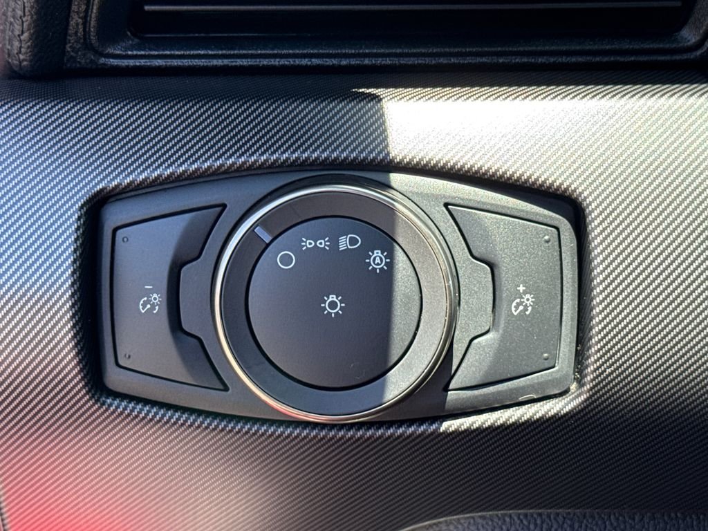 Used 2020 Red Ford Shelby GT500 image 19