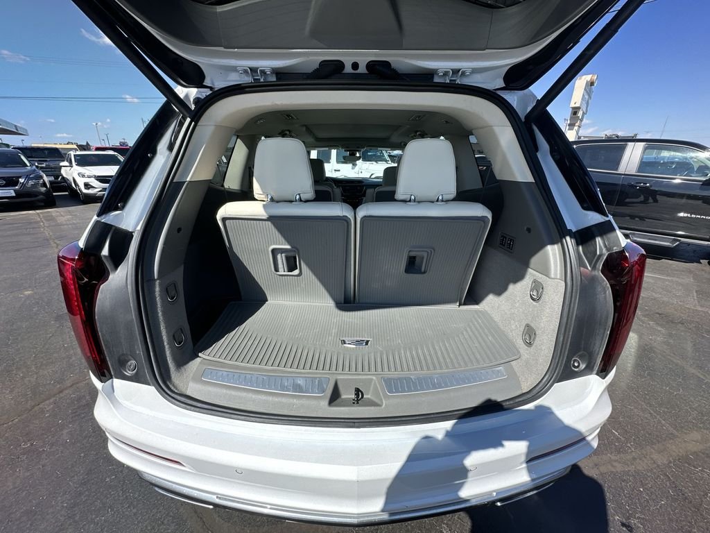 Used 2024 White Cadillac Premium Luxury image 25