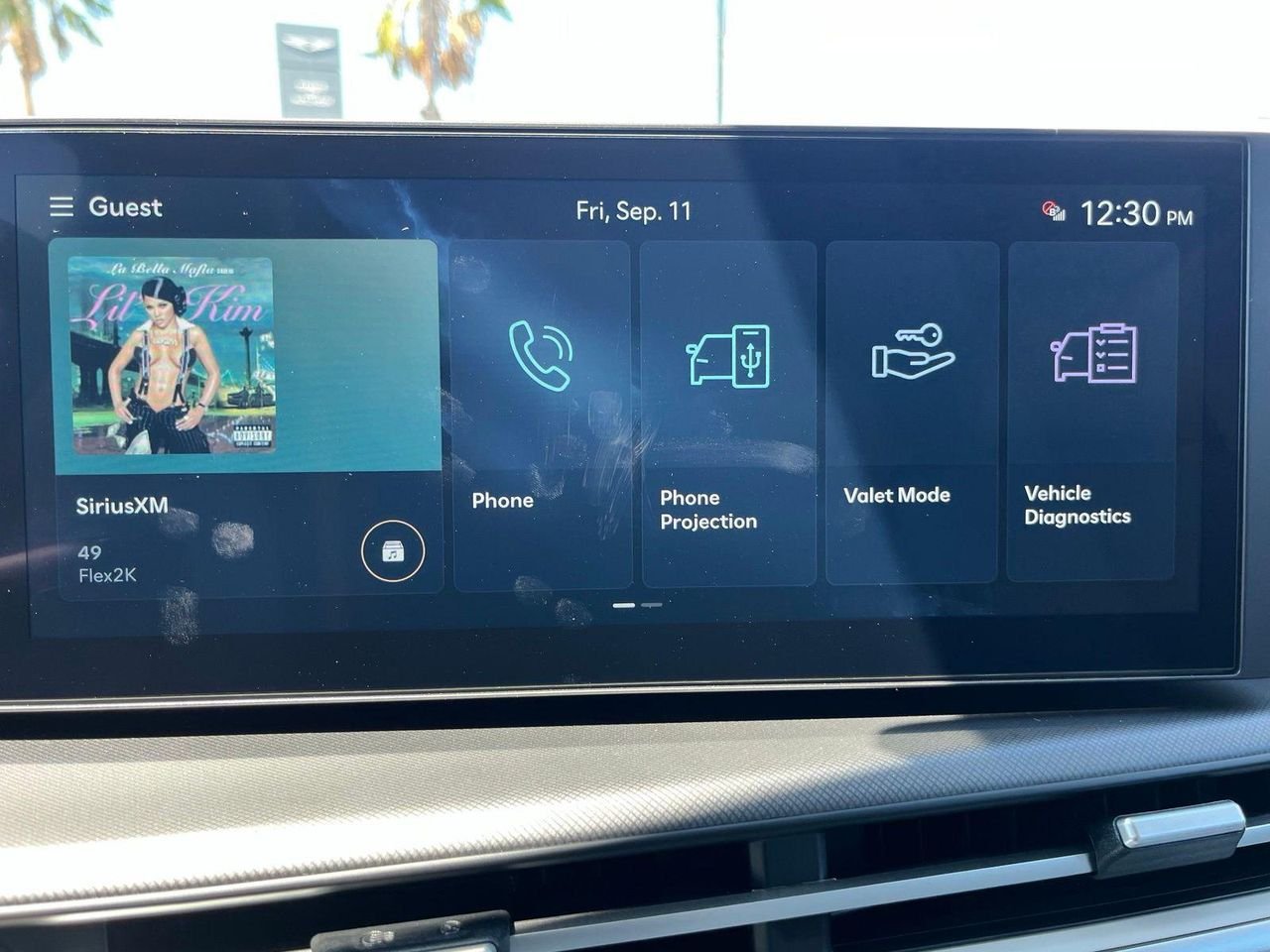 New 2027 Black Hyundai SEL FWD image 10
