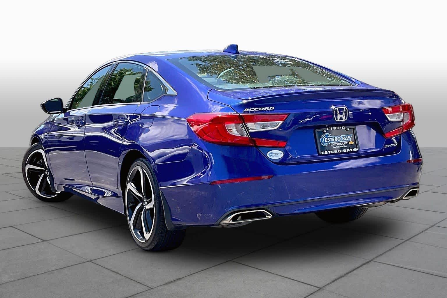 Used 2018 Still Night Pearl Honda Sport 1.5T image 12