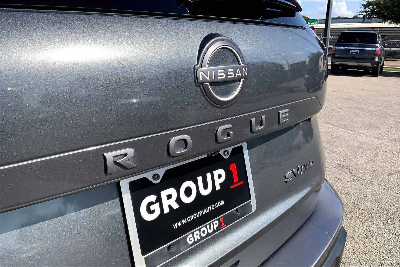 Used 2024 Gun Metallic Nissan SV image 31