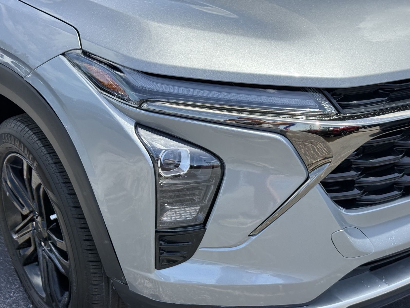 Used 2025 Sterling Gray Metallic Chevrolet ACTIV image 13
