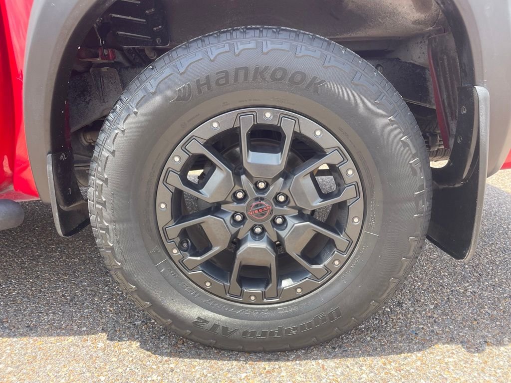 Used 2022 Red Nissan PRO-X image 18