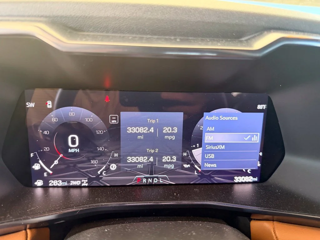 Used 2025 Red GMC AT4 image 19