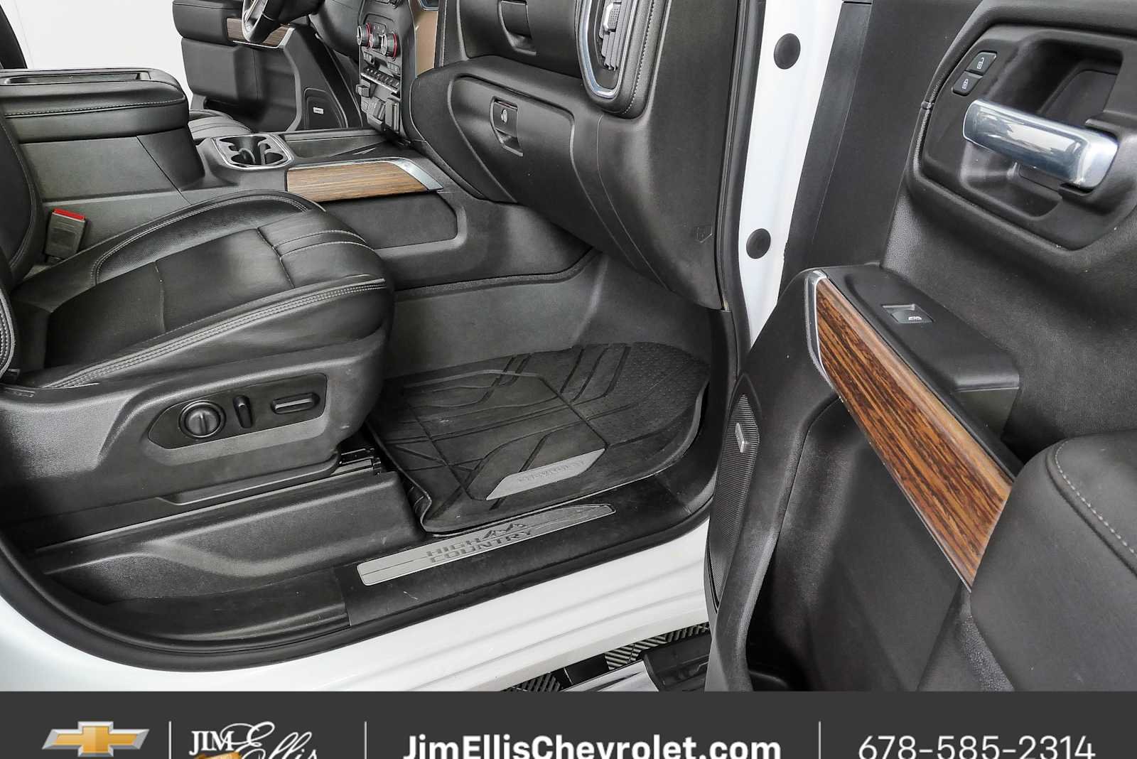 Certified Used 2021 IRIDESCENT PEARL TRICOAT Chevrolet High Country image 25