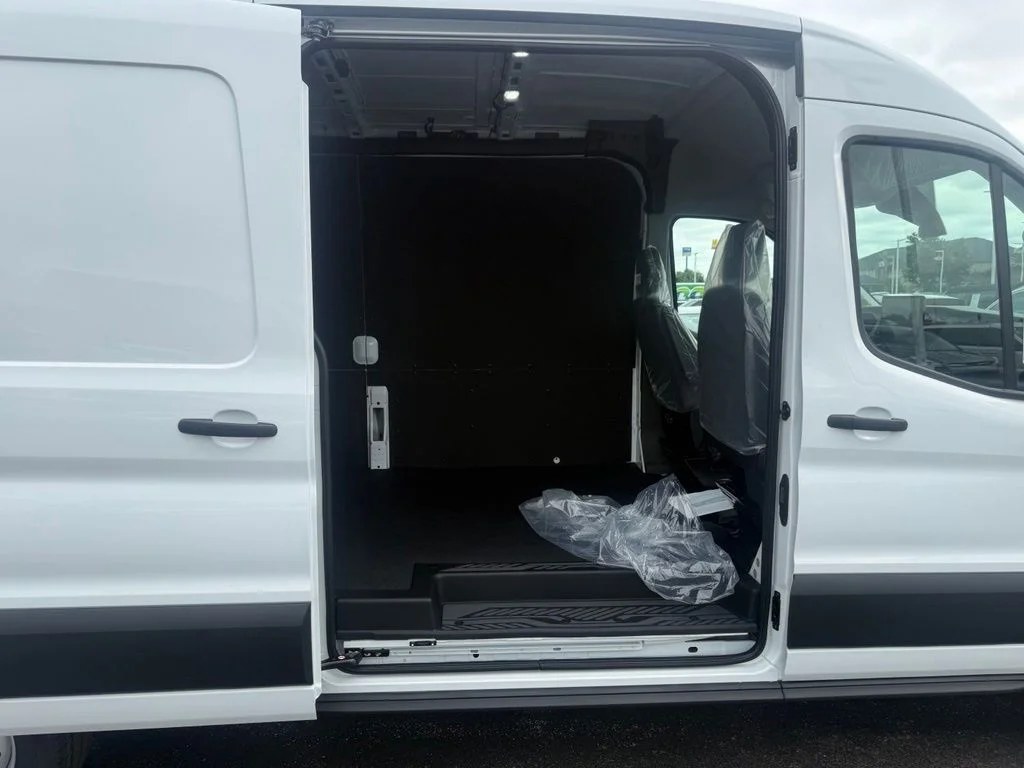 New 2026 Oxford White Ford Cargo Van image 51