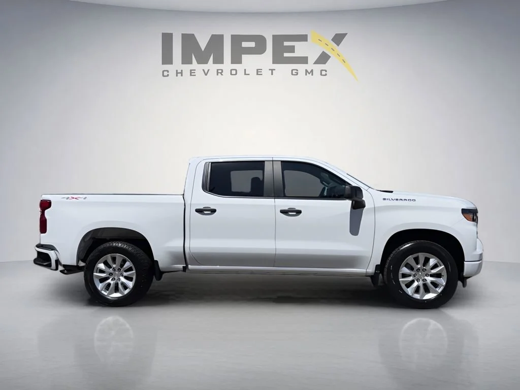 Used 2024 Summit White Chevrolet Custom image 6