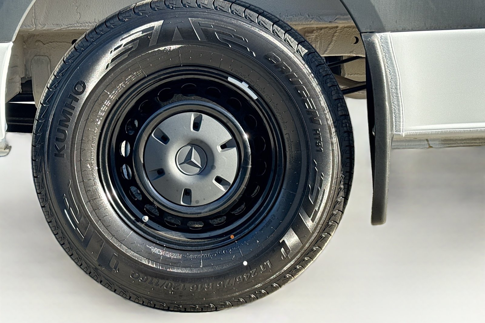 New 2026 Arctic+White Mercedes-Benz  image 26