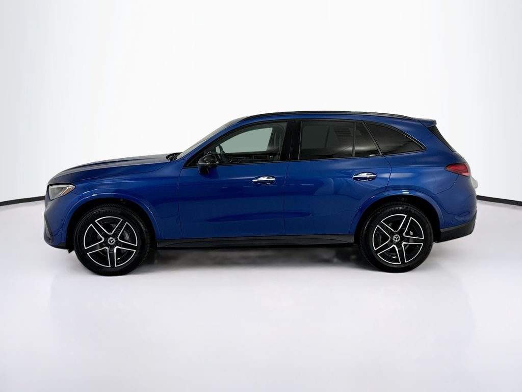 Used 2026 Starling Blue Metallic Mercedes-Benz GLC 300 image 8