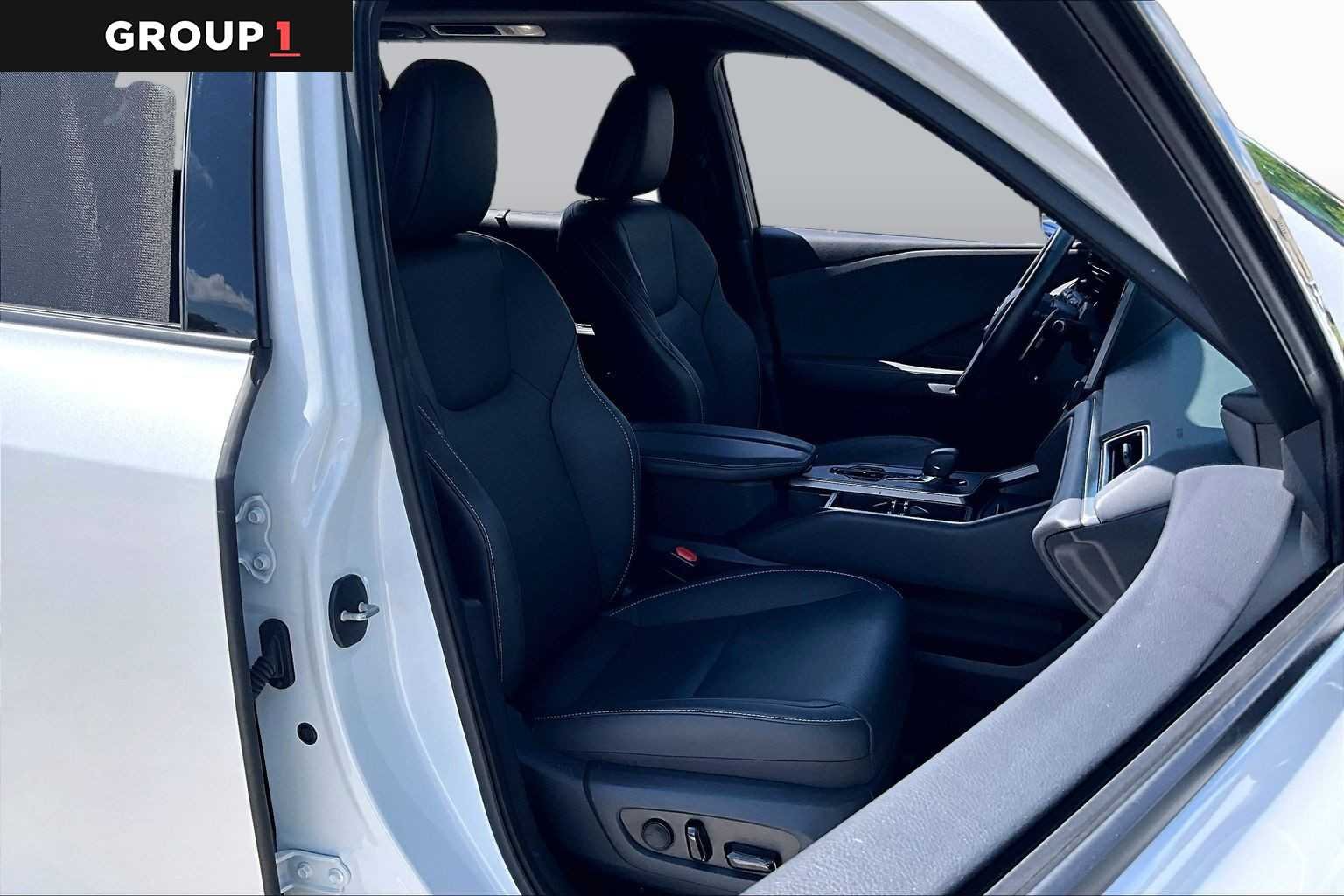 Certified Used 2024 WIND CHILL PEARL Lexus Premium image 9