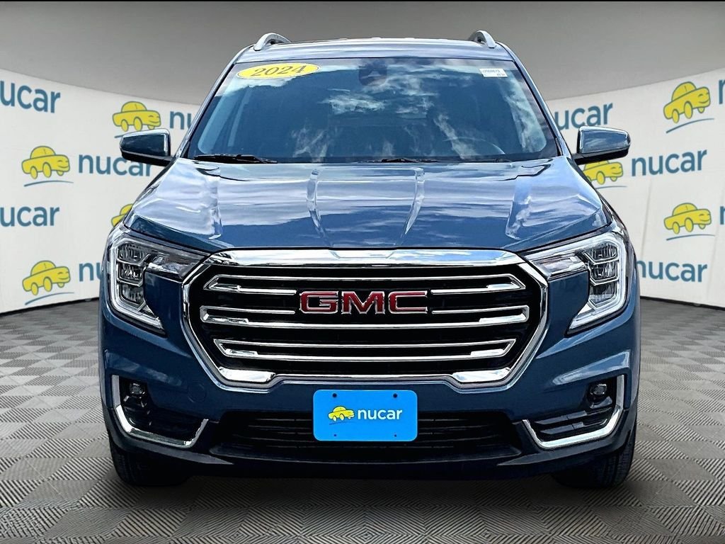 Used 2024 Downpour Metallic GMC SLT image 2
