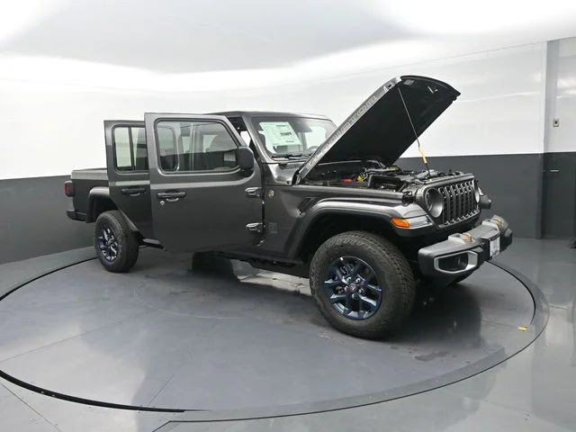 New 2026 Granite Crystal Metallic Clear-Coat Exterior Paint Jeep 85th Anniversary Edition image 29
