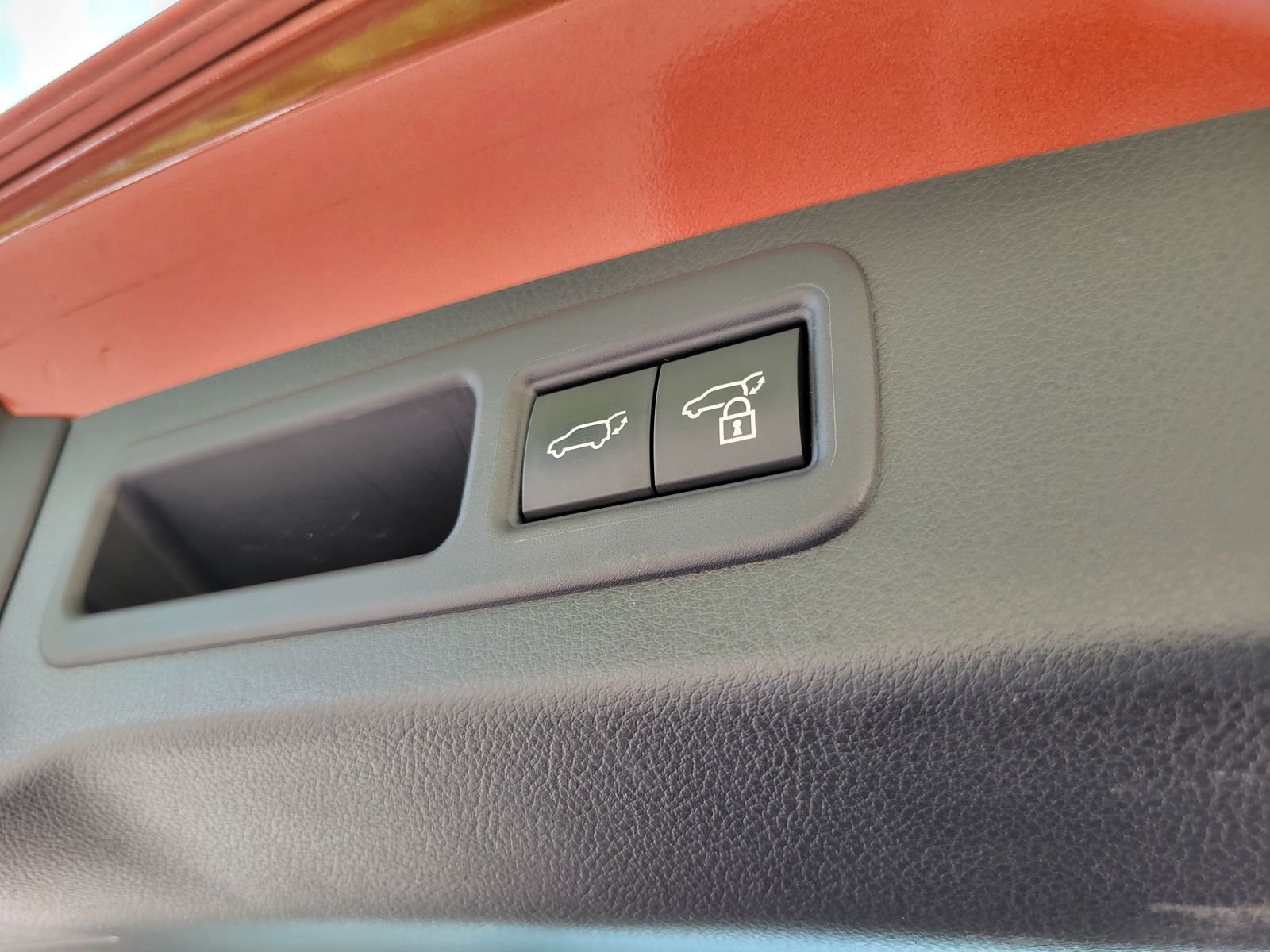 Used 2024 Brown Lexus 500h F SPORT Performance image 34