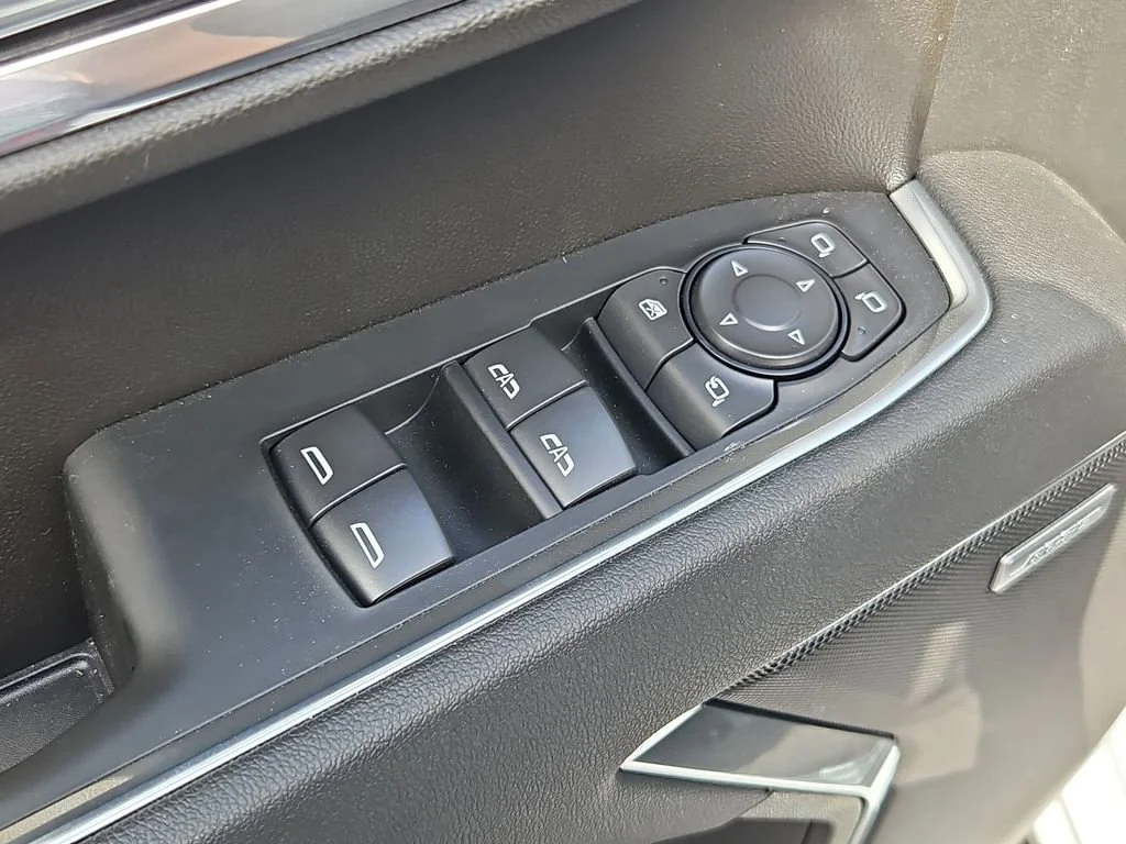 2026 Chevrolet Silverado 1500 LTZ - Photo 11