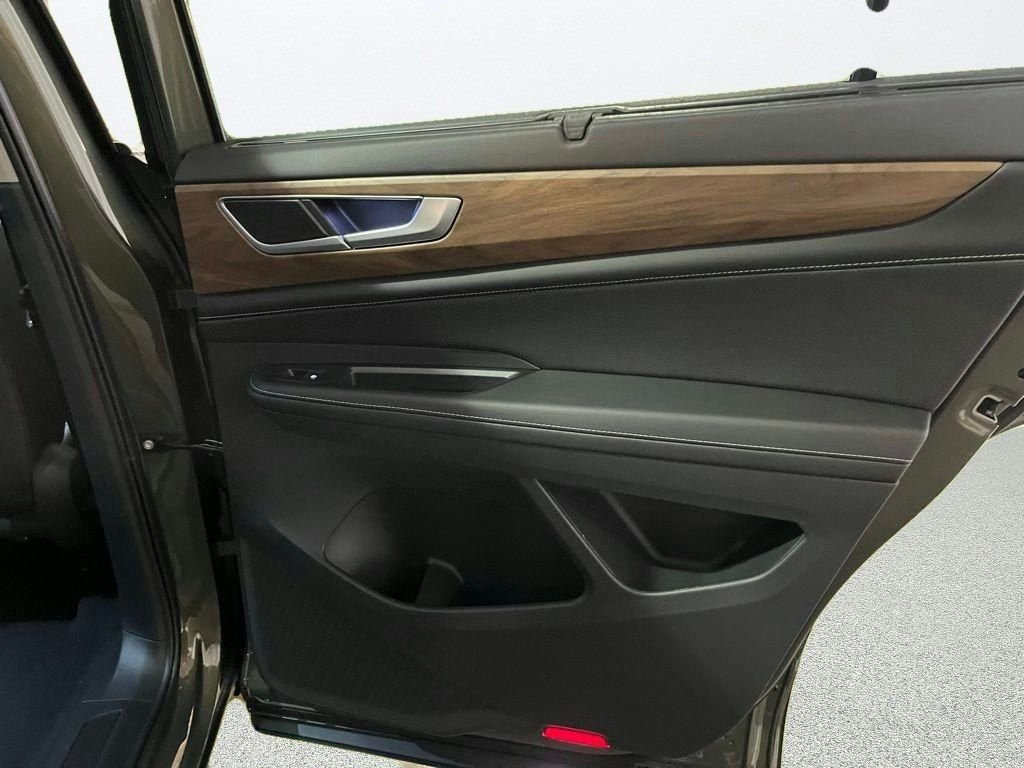 New 2026 Green Volkswagen SE w/Technology image 23