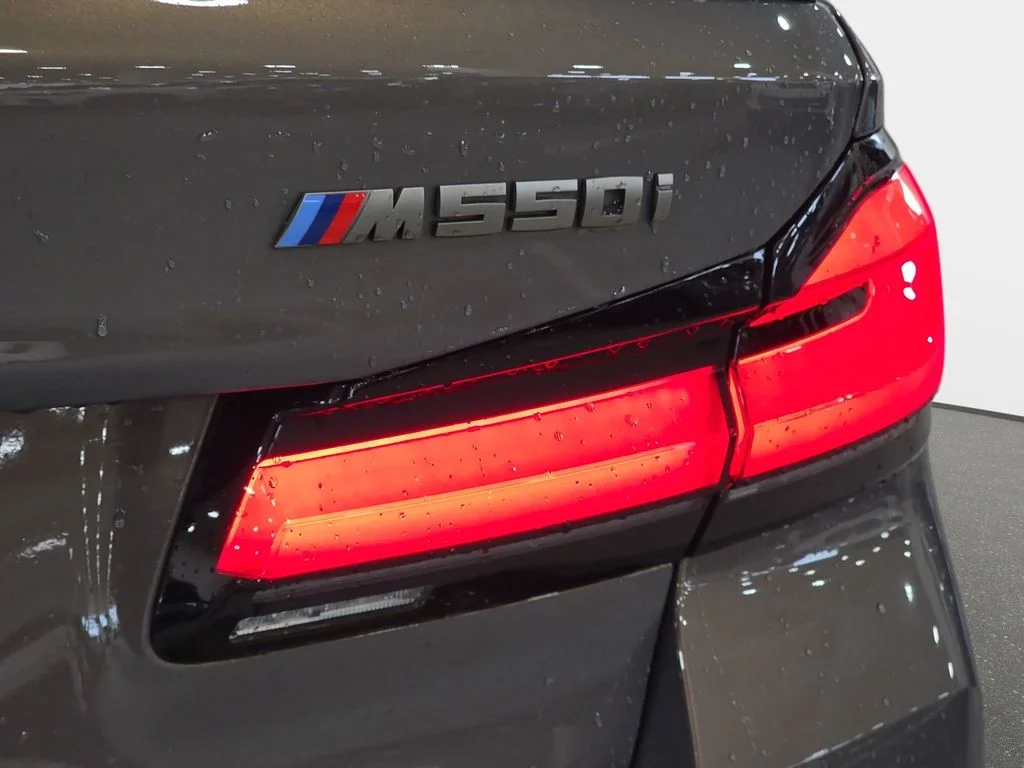 Used 2023 Alvite Gray Metallic BMW M550i xDrive image 27