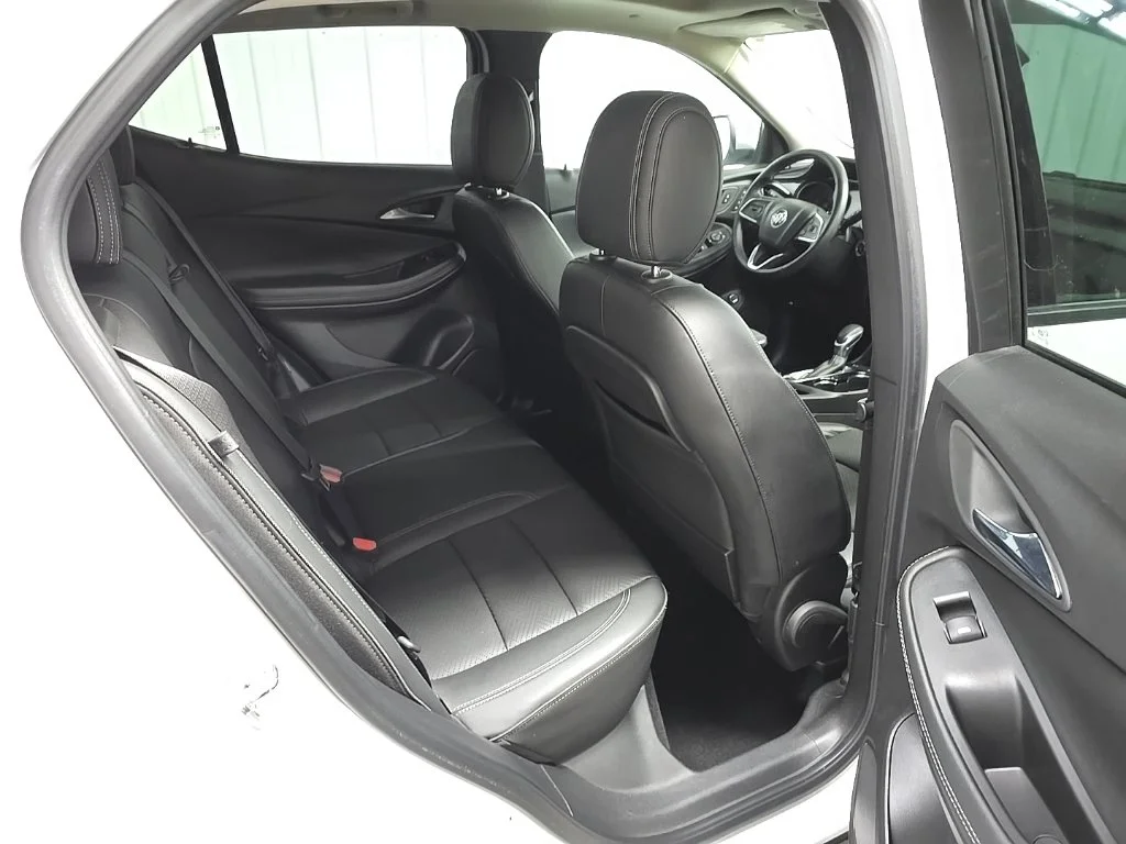 Used 2022 White Buick Essence image 18