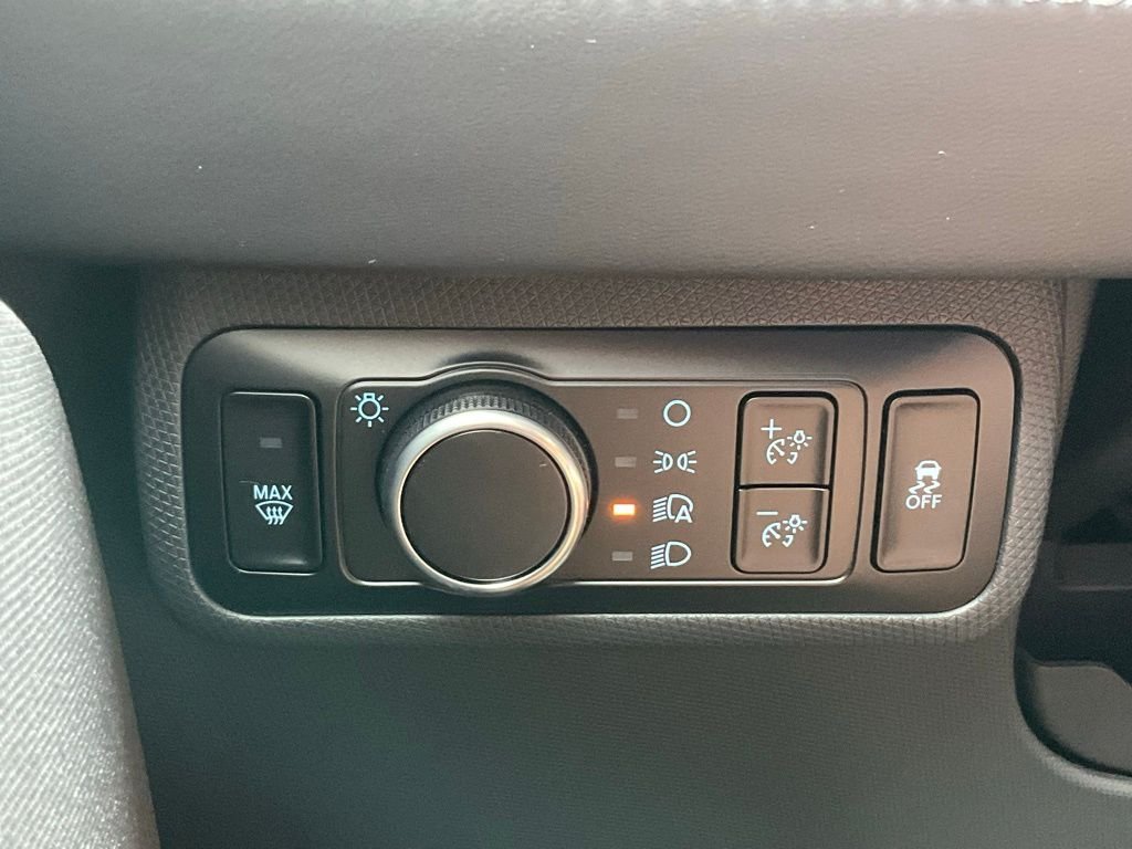 2025 Ford Mustang Mach-E Select - Photo 13