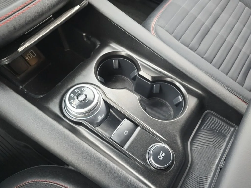 2025 Ford Explorer ST-LINE - Photo 28