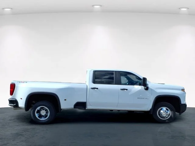 Used 2024 White Chevrolet Work Truck image 7