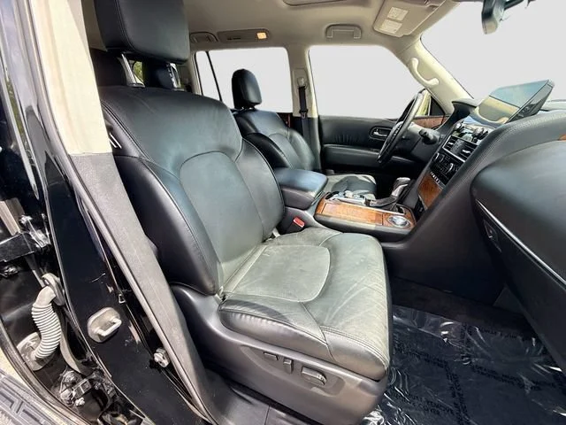 Used 2024 Super Black Nissan SL image 15