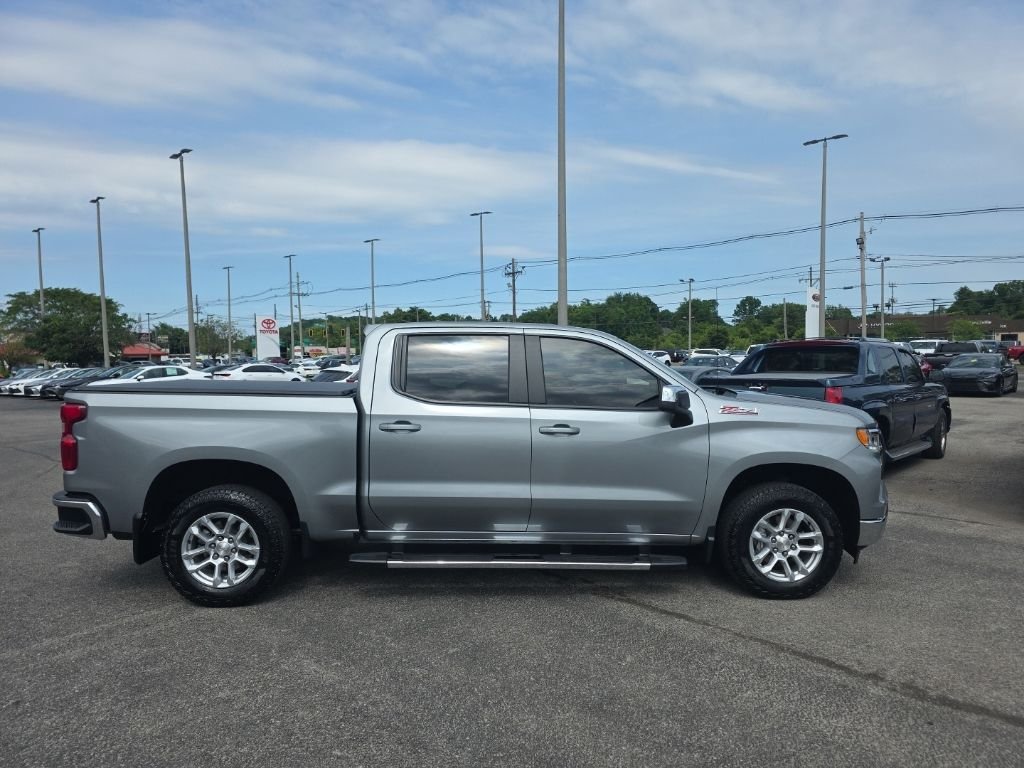 Used 2024 Gray Chevrolet LT image 4