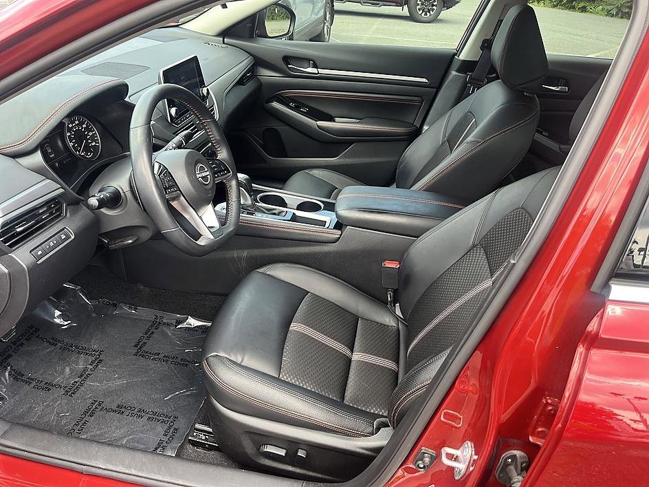 Used 2023 Scarlet Ember Tintcoat Nissan 2.5 SR image 13