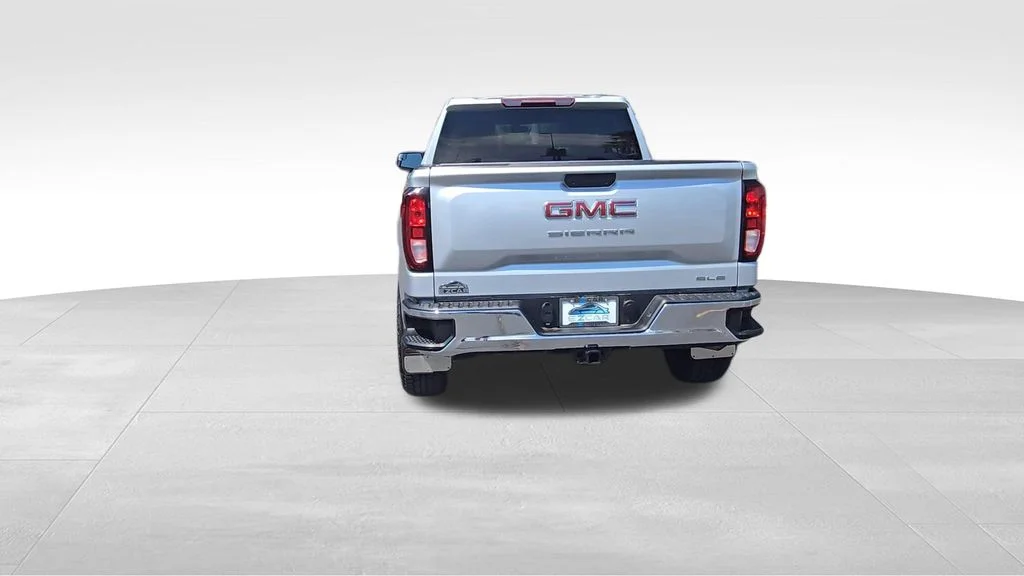 Used 2021 Gray GMC SLE image 7