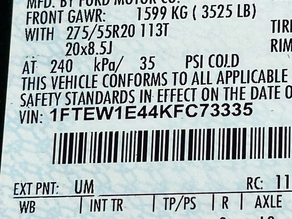Used 2019 Black Metallic Ford Platinum image 55